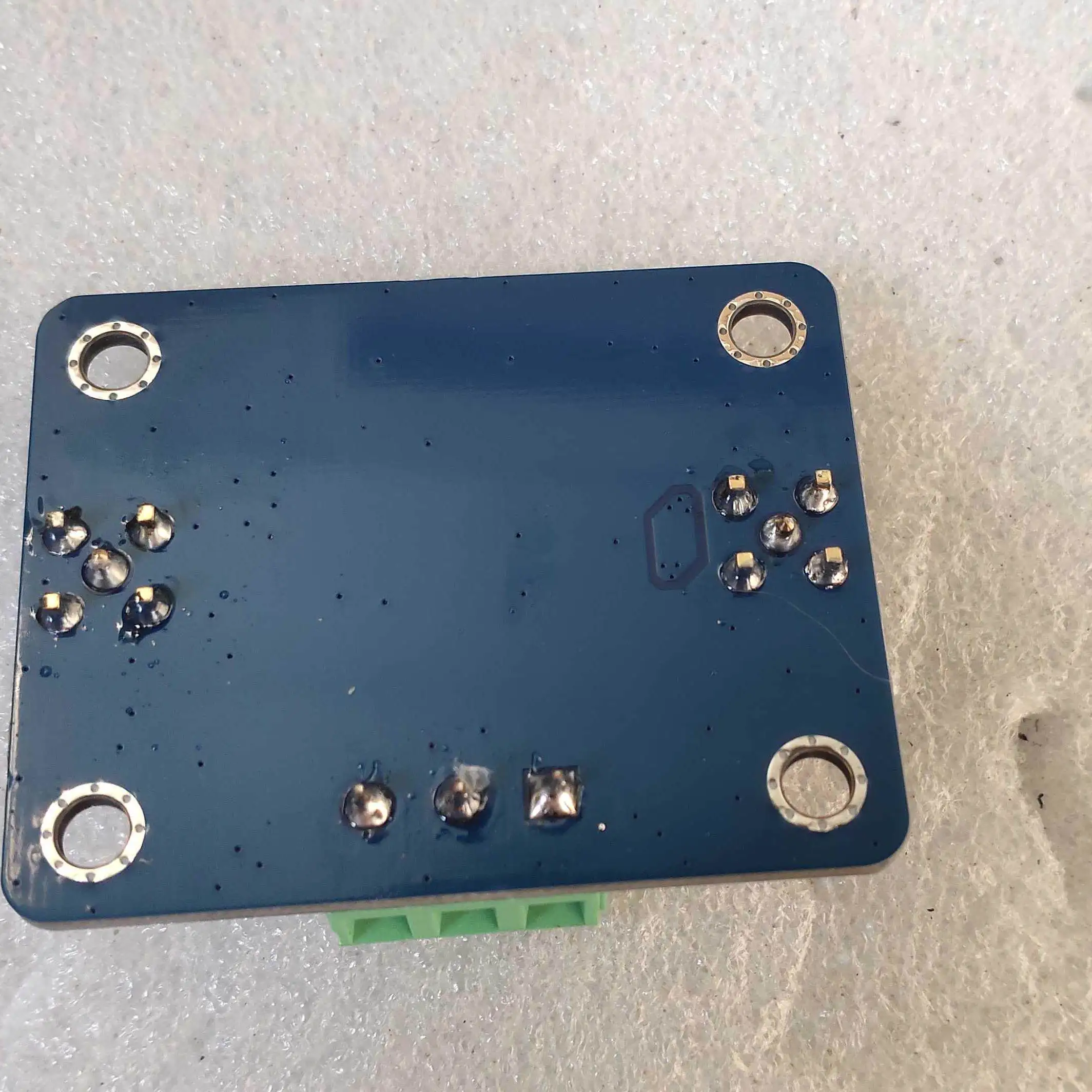 OPA657 Transimpedance Amplifier Module: IV-FET High-Speed APD/PIN High-Speed Photodetection-to-Amplification Conversion