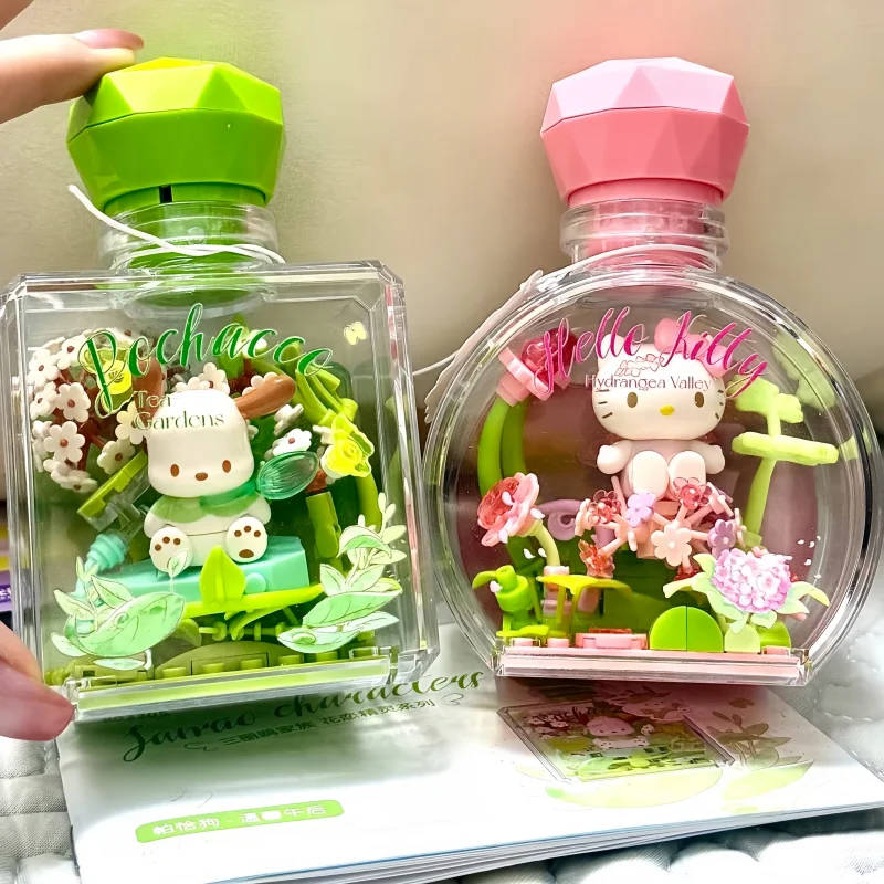 Sanrio Hello Kitty Building Blocks Cinnamoroll Wishing Bottle Small Particles Kuromi Children Assembled Toy Model Ornament Gift