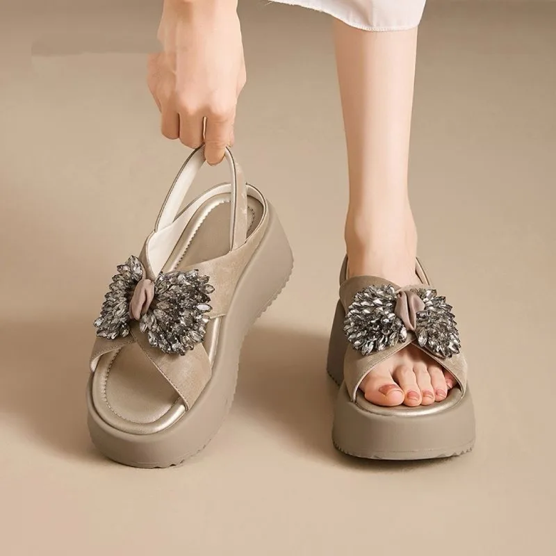 

Летние пляжные шлепанцы Straight Bow: модные универсальные сандалии и тапочки