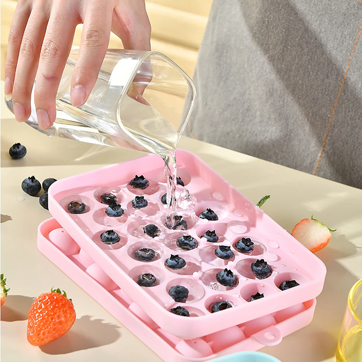 

25-Grid Silicone Ice Cube Mold with Lid And Storage Box Easy-Demold Kitchen Tool for Home And Party Bar Use