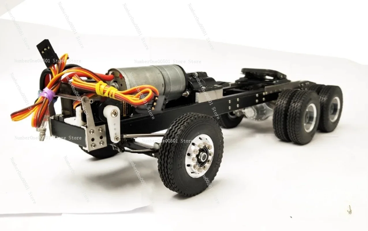 Model 1/24 Original factory tractor front two rear eight chassis 1/24 Remote control alloy car model chassis
