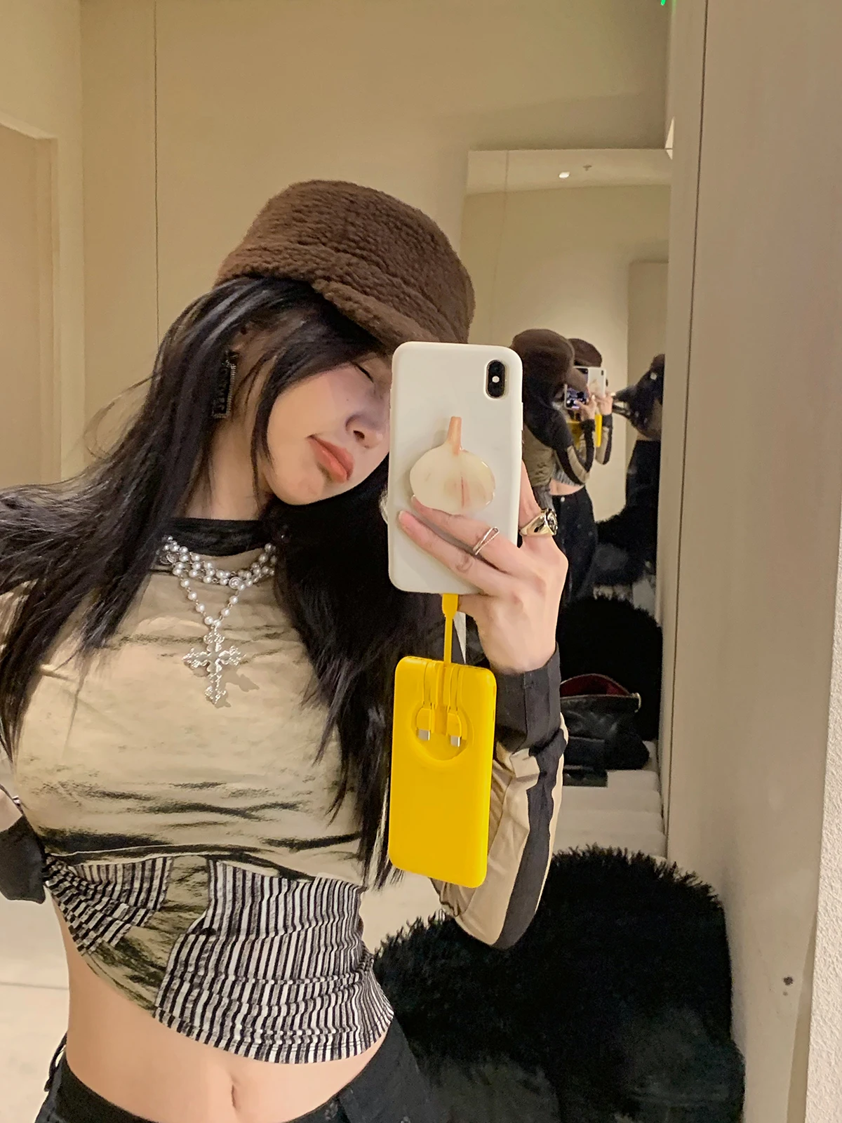 

Футболка приталенного кроя с принтом, коричневая, с круглым вырезом, повседневная, удобная, из смесового полиэстера, дизайн Small ence