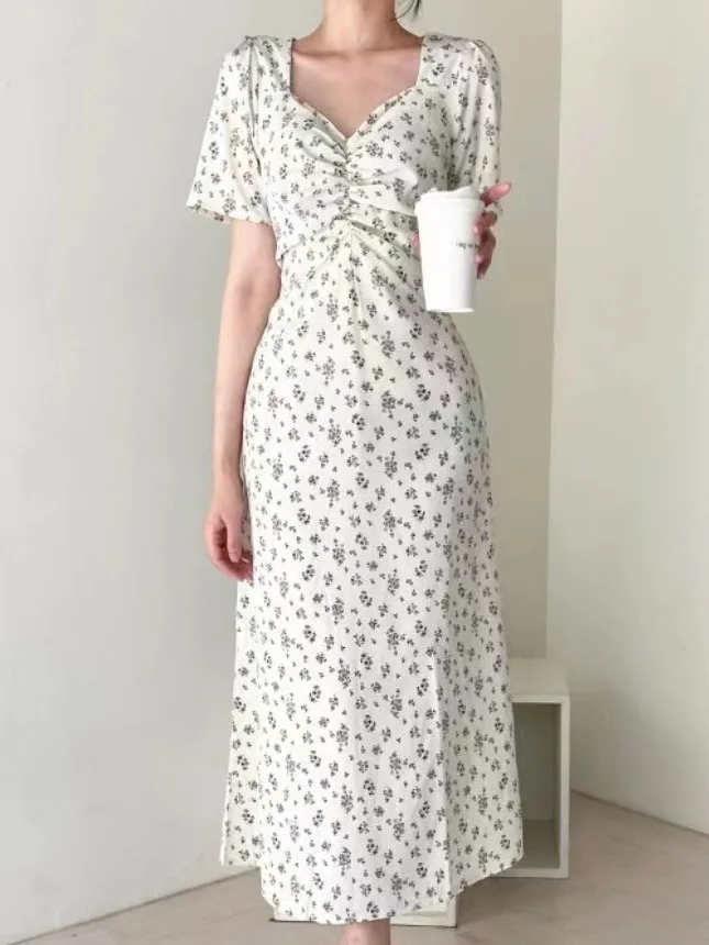 シックな春夏花柄中空半袖スクエアネック巾着ウエストレディースドレスエレガントでフレッシュなスタイル