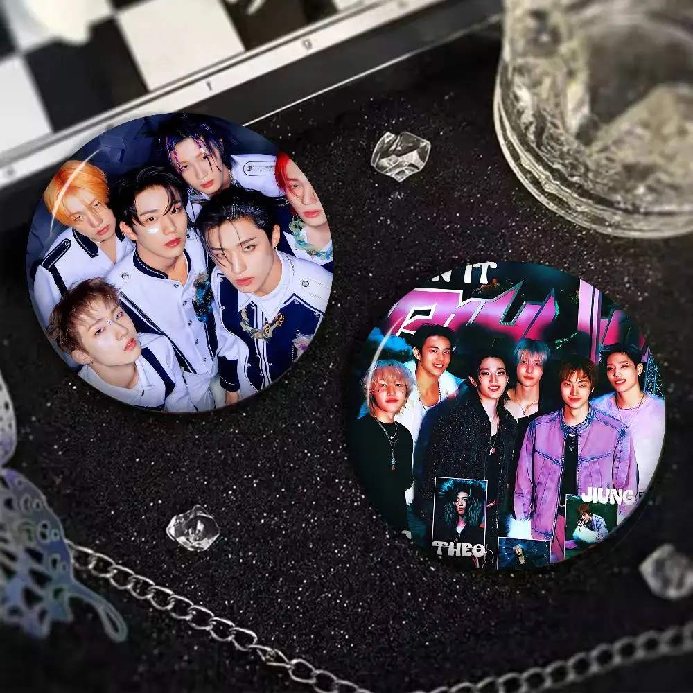 مخصص P1Harmony KPOP لينة زر دبوس مشرق مطبوعة أيقونة هدية للأصدقاء شارة طوق بروش التلبيب دبوس معدني #5