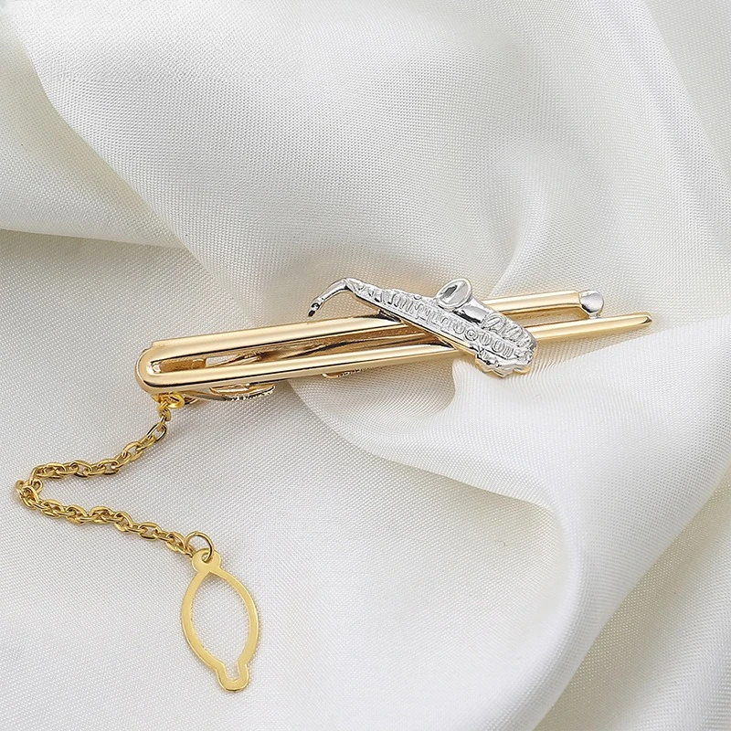 Gold Saxophone Tie Clip for Men Music Instrument Tie Bar with Chain Jazz Musician Gift for Wedding Business Party Accessory