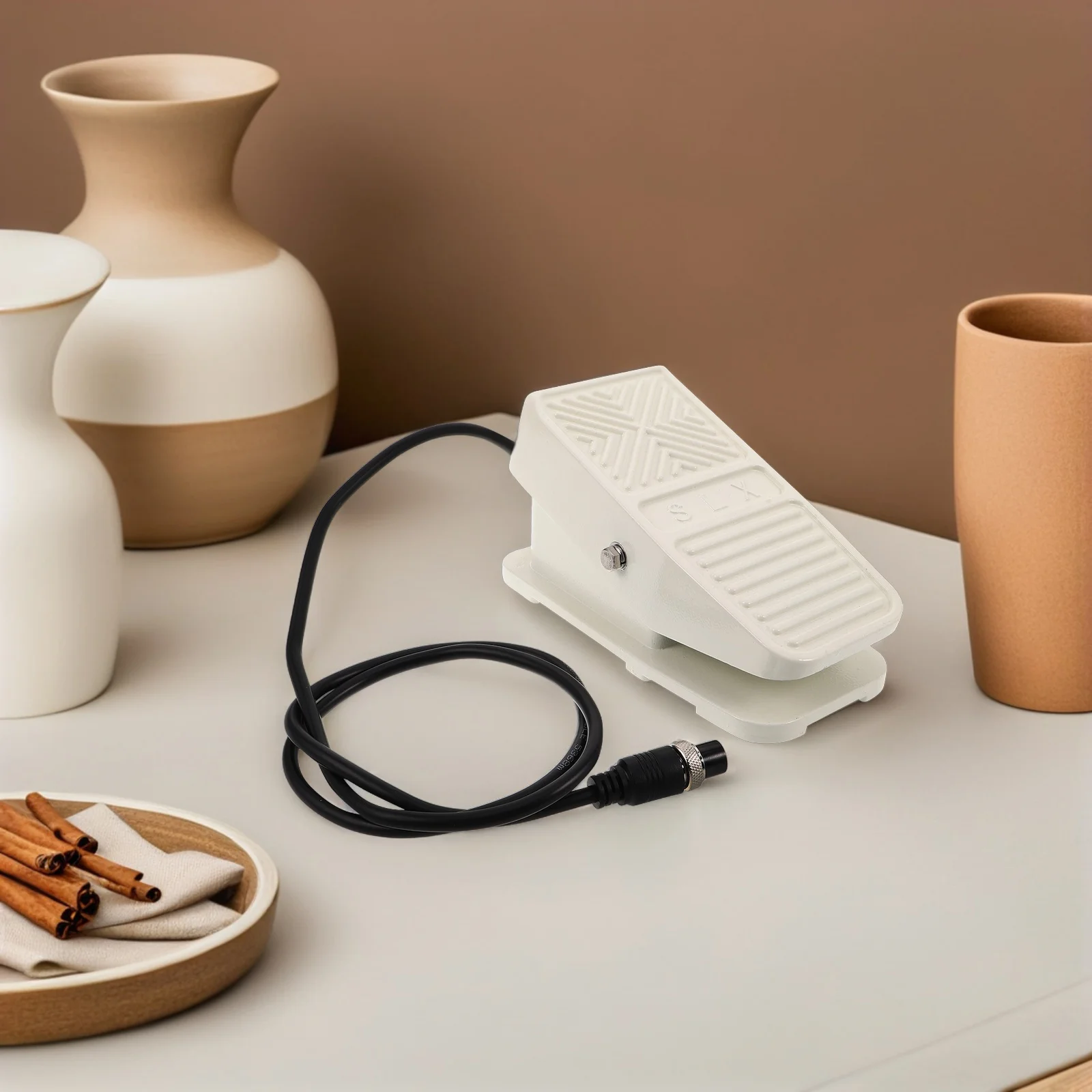 

Large Durable Ceramic Pottery Wheel Foot Pedal Silent Footswitch Suitable for Pottery Machine Control Efficient Accessory