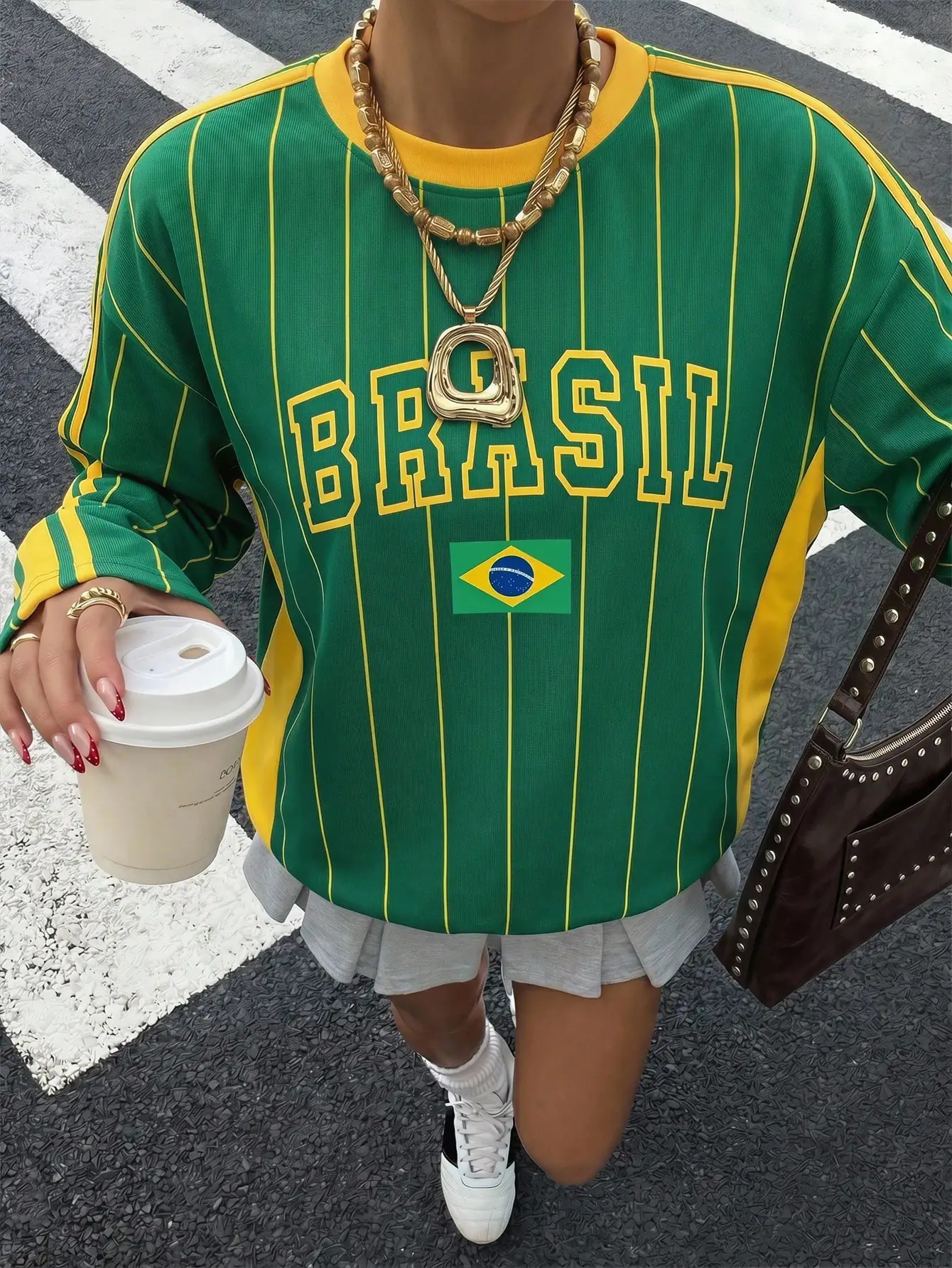 2026 Women Brasil Vertical Striped Long Sleeve Jersey T-Shirt, Brazil Flag Graphic Print Crew Neck Loose Retro Football Fan Top