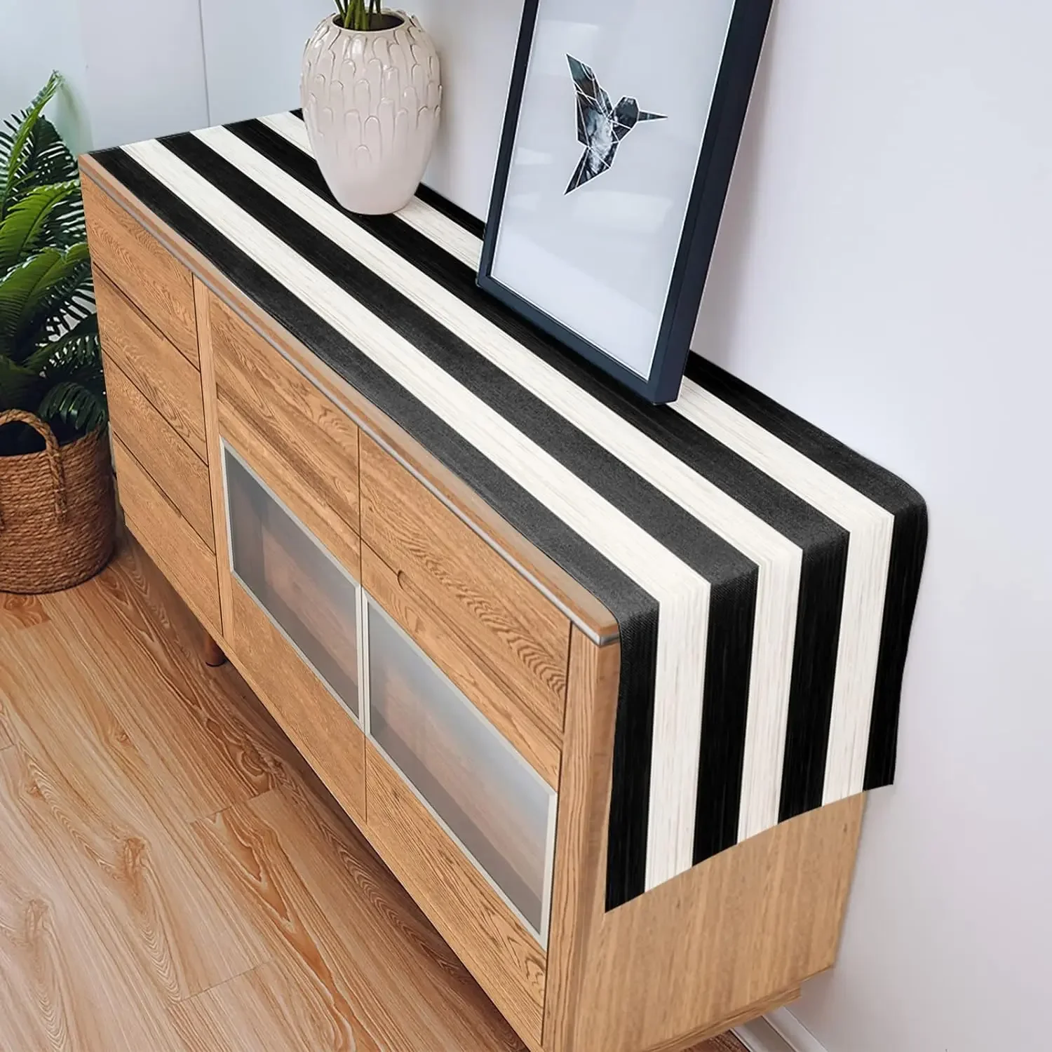 Black and White Striped Linen Table Runners Farmhouse Retro Rustic Wood Texture Durable Table Runner Kitchen Dining Party Decor