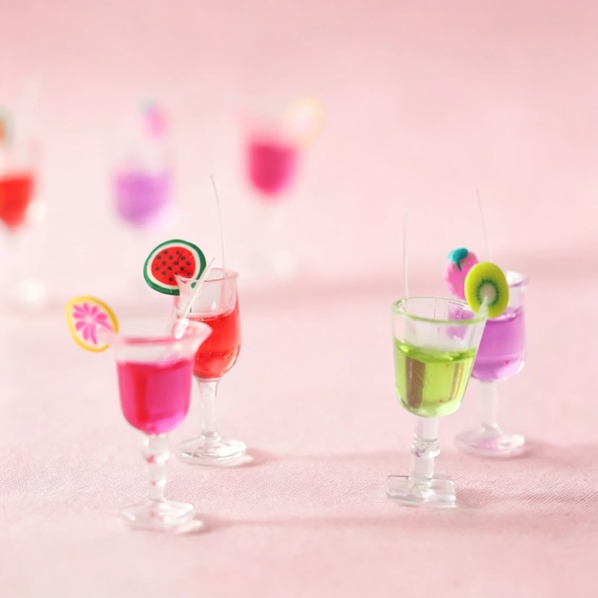 4Pcs Dollhouse Mini Fruit Cocktail Cup Set, Simulation Summer Beverage Glass Model, Pretend Play Food Scene Accessories