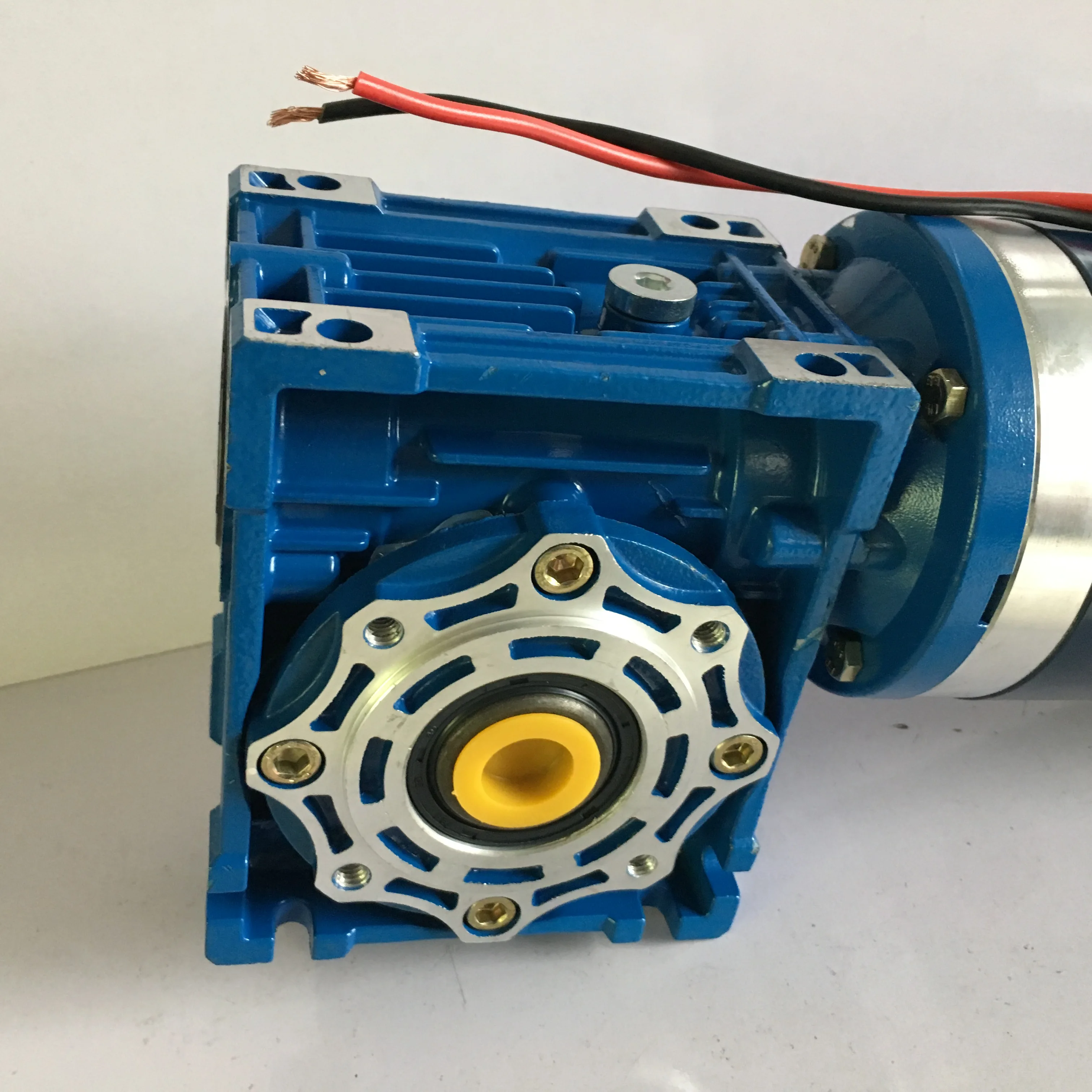 Factory Wholesale 110mm 12V 24V 48V 300W 500W 800W Electric Right Angle Dc Worm Gear Reduction Motor with Encoder