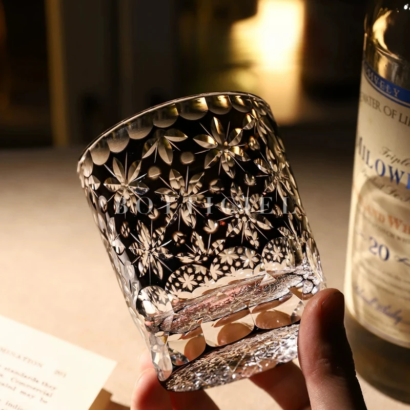 250ml Handmade Japanese Edo Kiriko Tumbler Black Floral Cut Cherry Blossom Snow Crystal Cup for Sake Whisky Brandy XO Chivas