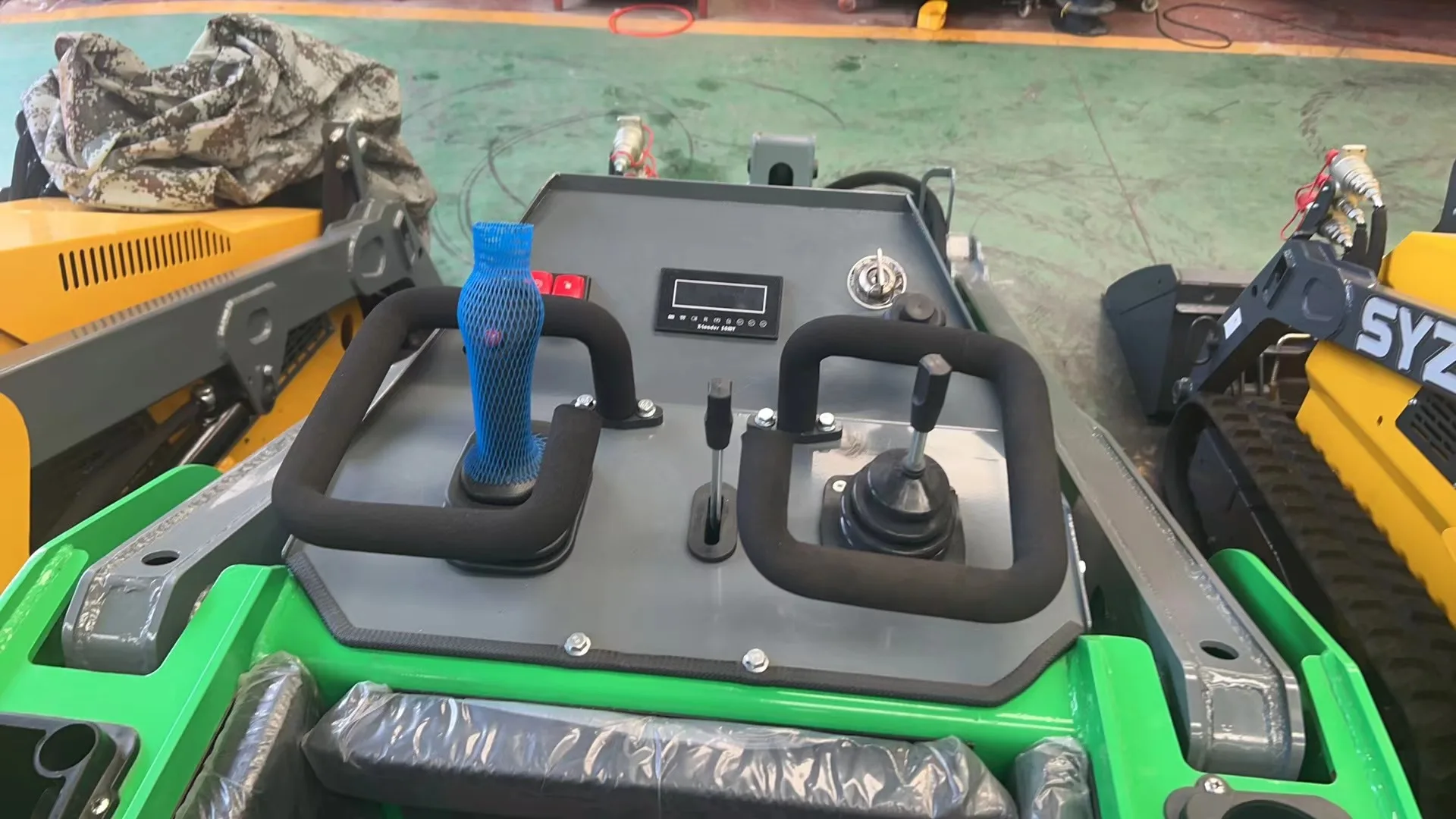 محرك EPA متتبع محمل كوبوتا متعدد الوظائف معدات بناء ميكانيكية مدمجة جرافة توجيه صغيرة الانزلاق #2