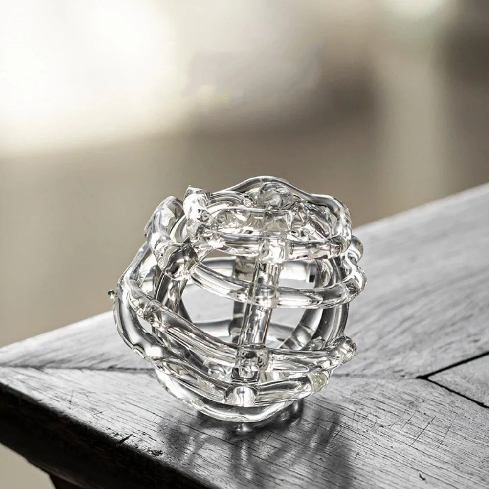 Plant Pot Transparent Glass Ball Vase Zen-Inspired Design Minimalist Handmade Art Vase Unique Flower Vase Flower Arrangement