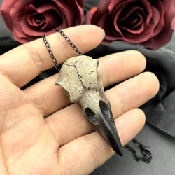 3D Raven Skull Necklace Resin Replica Raven Magpie Crow Poe Gothic Gift,Halloween Raven Skull Necklace,Goth Bird Skull Jewelry