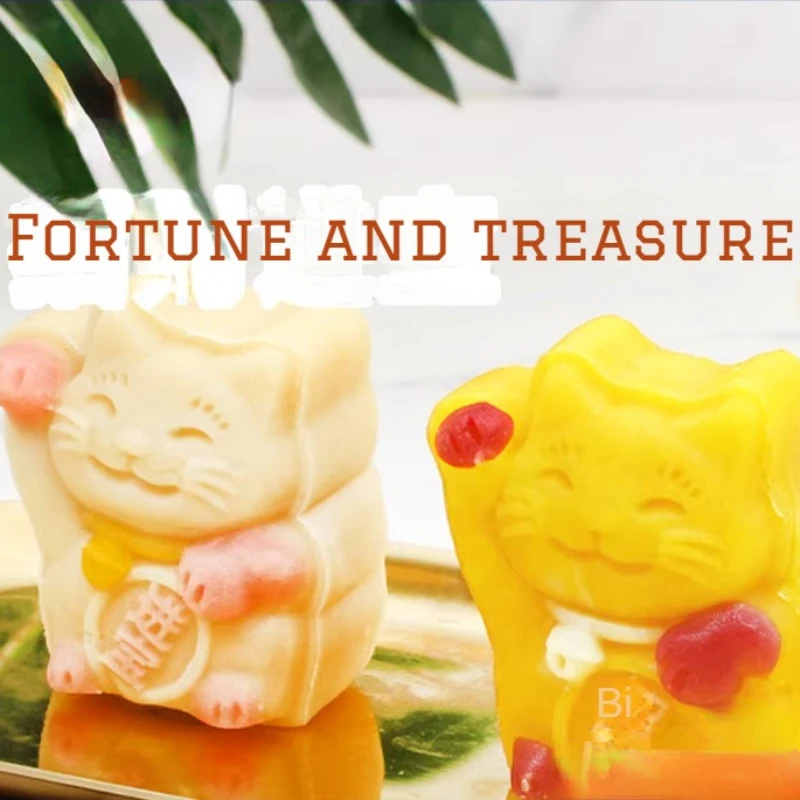 Lucky Cat Moon Cake Mold Mid-Autumn Festival Lucky Hand-pressed cartoon Cantonese-style ice skin flow heart mold home