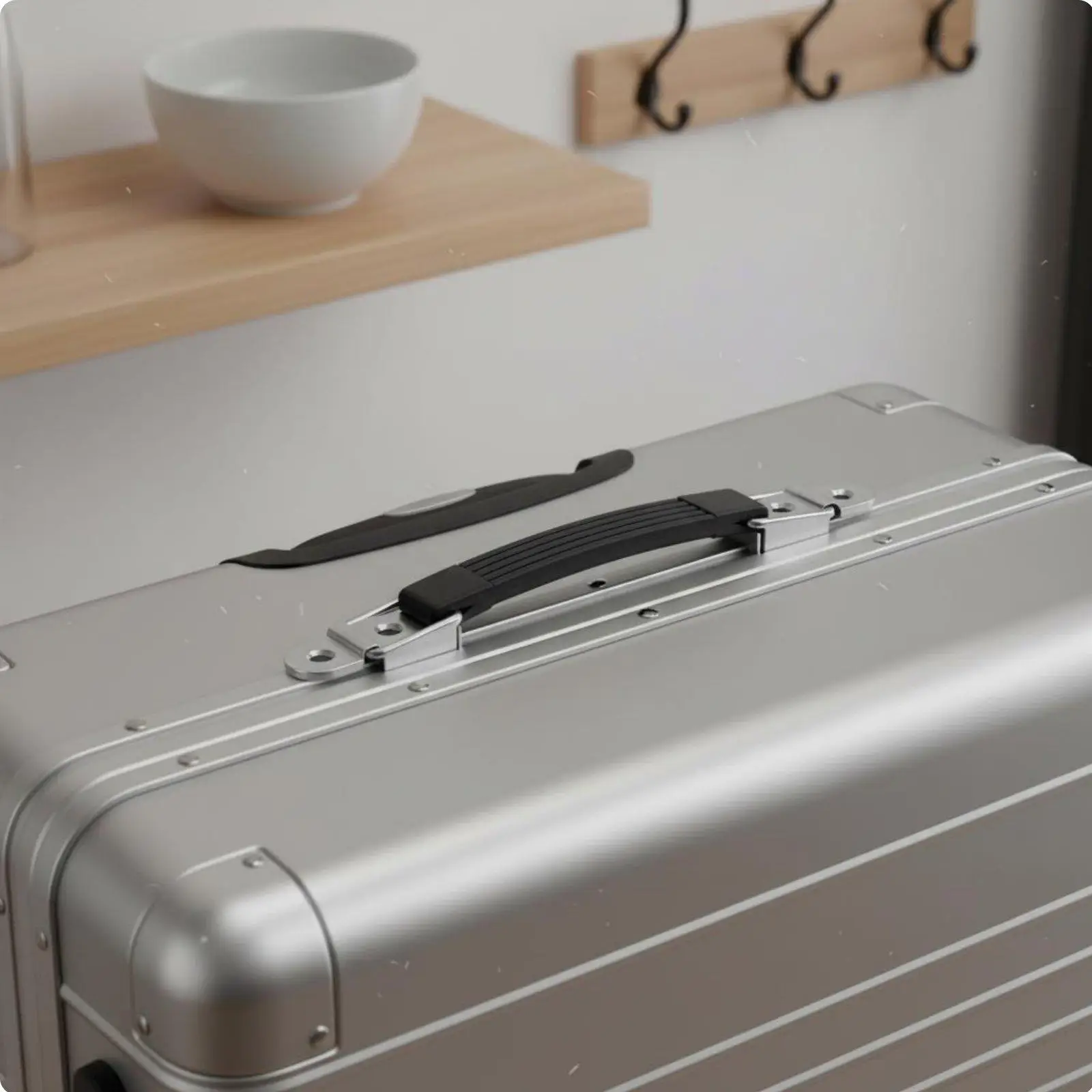 Sturdy Iron Base Rubber Handle for Suitcase Replacement Travel Luggage Toolbox Airline Case with Ergonomic Grip Design