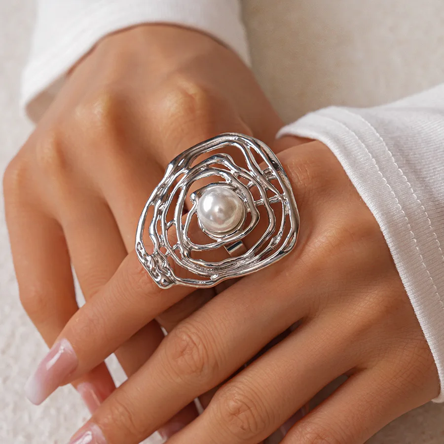 

Irregular Pearl Hollow out round Open Ring Women's Fashion Jewelry Statement Ring Elegant Sensation Hand Accessory