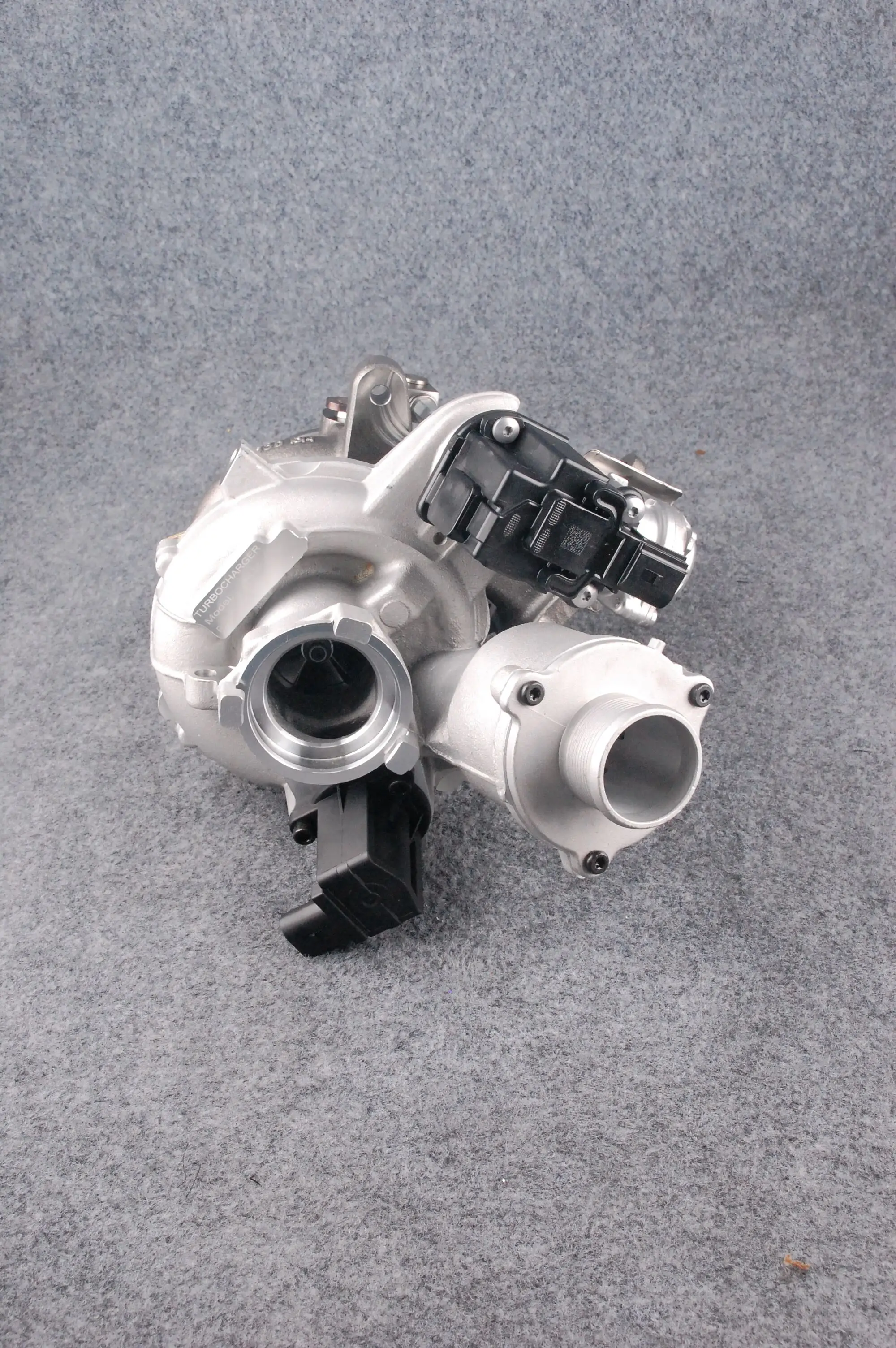 Upgrade turbocharger  IS38 for EA888 Golf R/Audi S3 Gen 3 Bigger size 550HP power turbo MK7