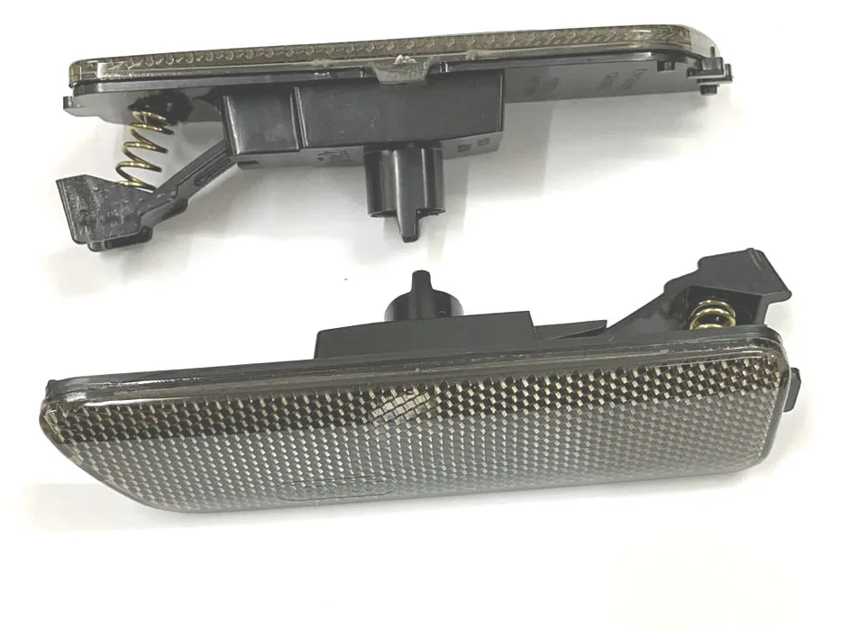 

Grey Lens Front Bumper Side Marker For VW Golf Jetta MK4 GTI GLI 1.8T