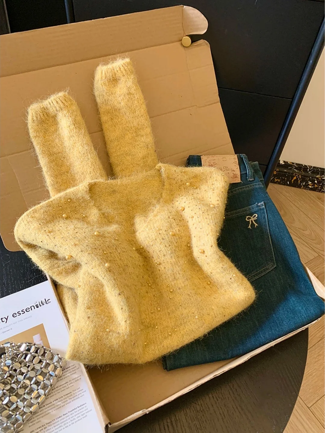 

Модный плотный свитер с бисером и V-образным вырезом, свободный, универсальный, женский трикотаж, повседневная базовая одежда для девушек