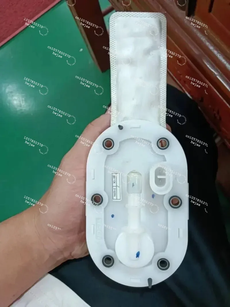 For YESON Motorcycle EFI Fuel For Flying Eagle Fighting Accord Fenghao Scooter & Straddle Bike, Original  Pump Assembly