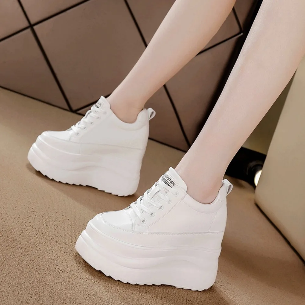 Zapatillas de deporte informales para mujer, zapatos informales con cordones y cuña, suela gruesa, tacón interior que aumenta la altura, primavera y otoño