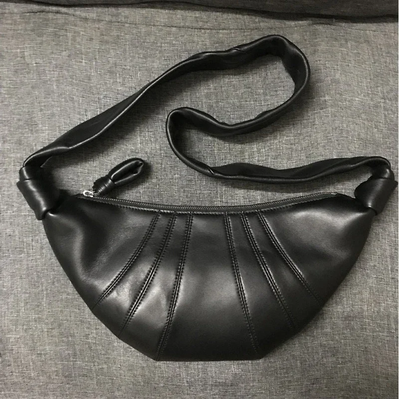 Dumpling Bag Leather Large Capacity Croissants Bags Fashion Diagonal Designer Popular Soft Chest Bags