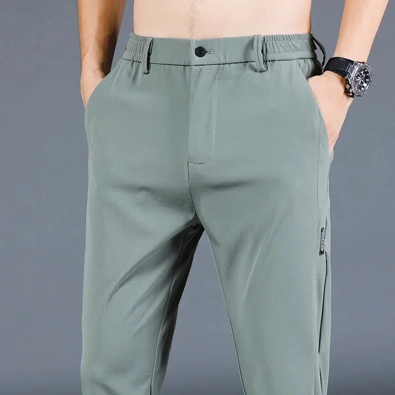 

Лето 2024, тонкие мужские свободные повседневные брюки, эластичные прямые облегающие удобные деловые брюки в корейском стиле, армейский зеленый цвет