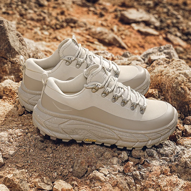 Summer Essentials Hot Sale Breathable Lightweight Casual Hiking Shoes Running Shoes Outdoor Training Shoes Very Good