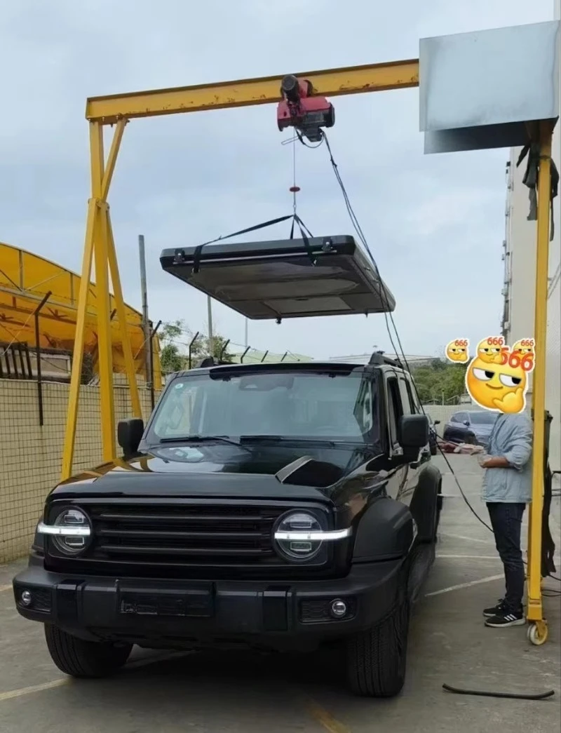 Camping Waterproof Triangular Tent Box Rooftop Aluminum Hard Shell Car Roof Top Tent With Roof Rack
