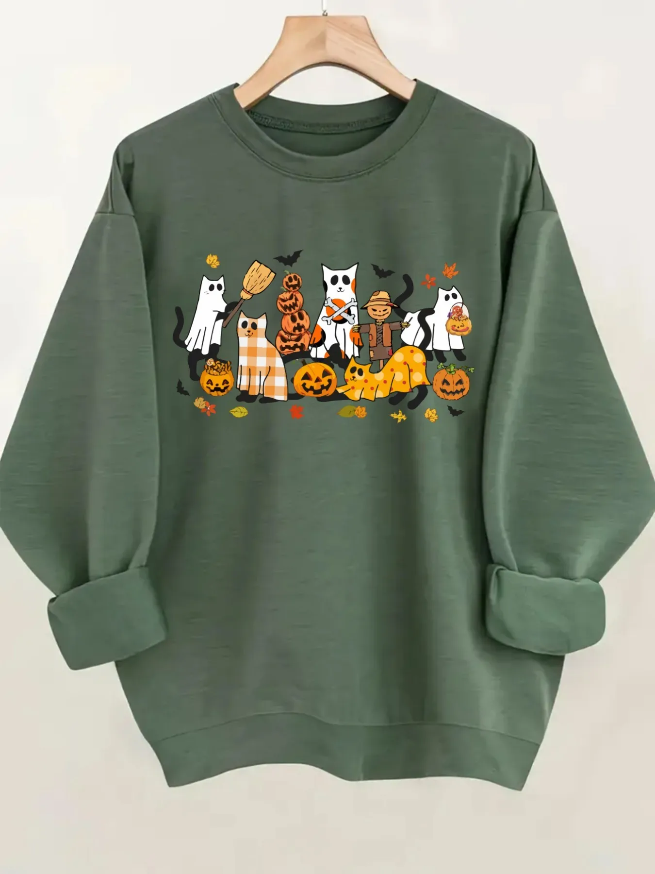 Women's round neck pullover hoodie, Halloween cat print design, soft casual long sleeves, daily casual top outfit, winter women's clothing, Halloween costume outfit
