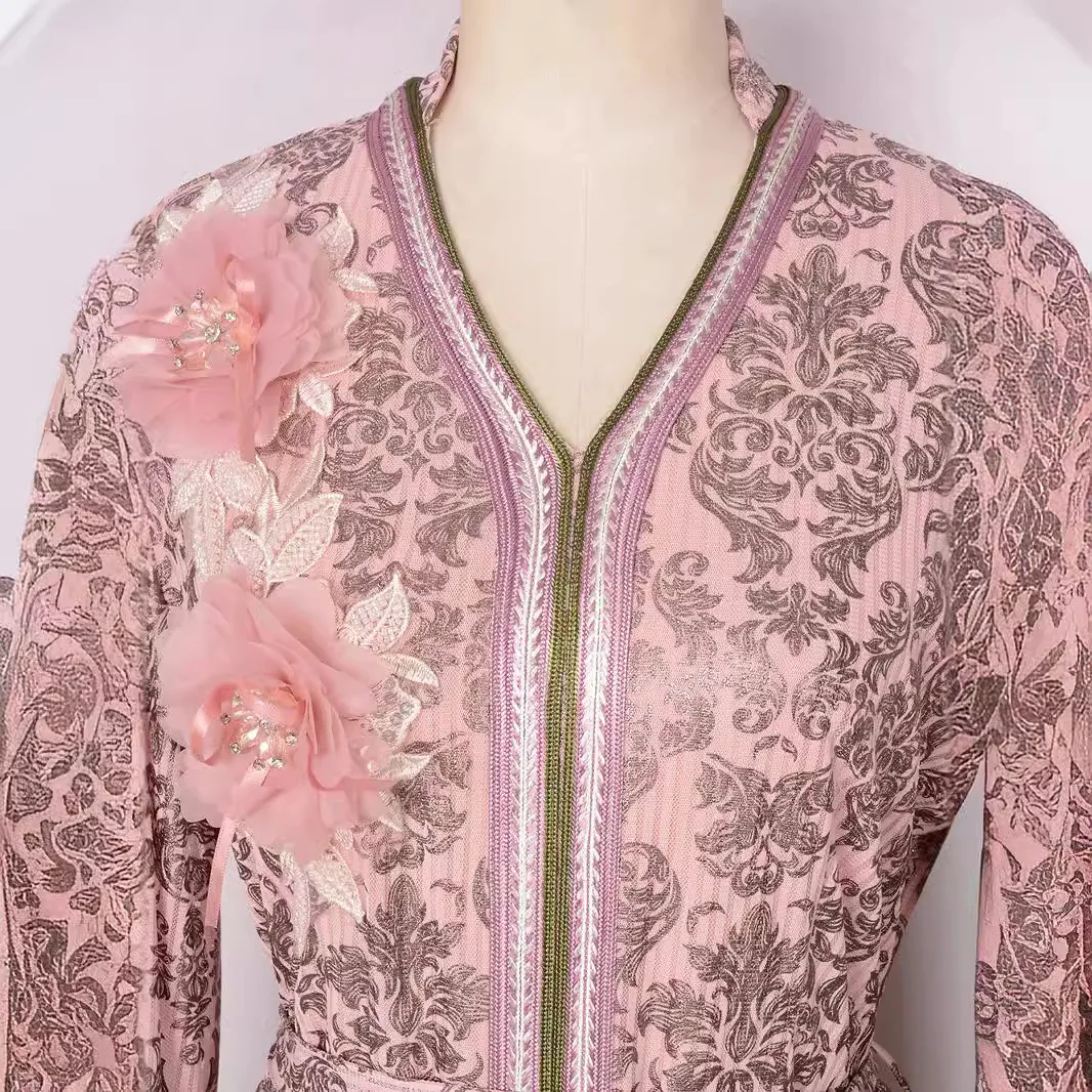 Ladies' style dinner dress, Muslim clothing, new fashionable hot stamping flower decoration long sleeved dress for women