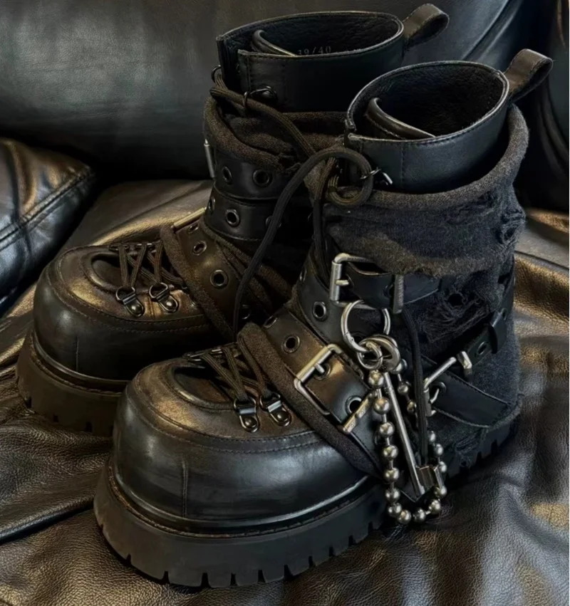 Men's Retro Thick Soled Motorcycle Boots Man Metal Chain Dark Black Ankle Boots Belt Strap Cool Punk Short Boots Platform Shoes