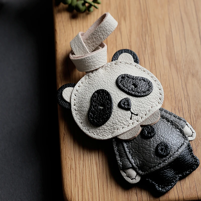 

2025 New! Handmade Panda Keychain Gift -Cute Leather Animal Keyring for Christmas Stocking/Birthday