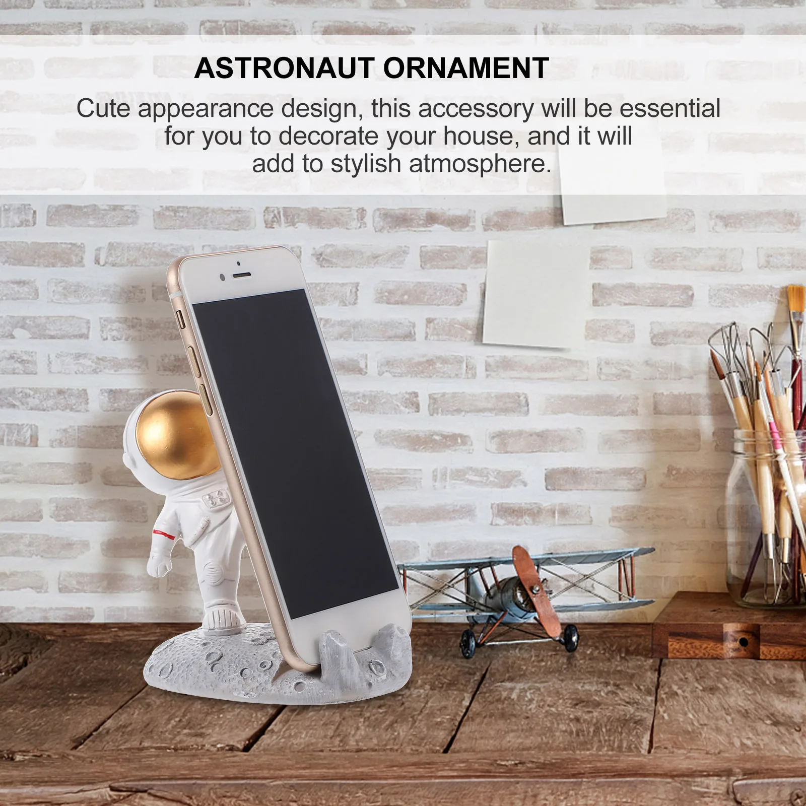 

2Pcs Resin Astronaut Statue Home Decor Sculpture for Shelf Desk Display Elegant Craftsmanship Space Themed Decoration Accessory