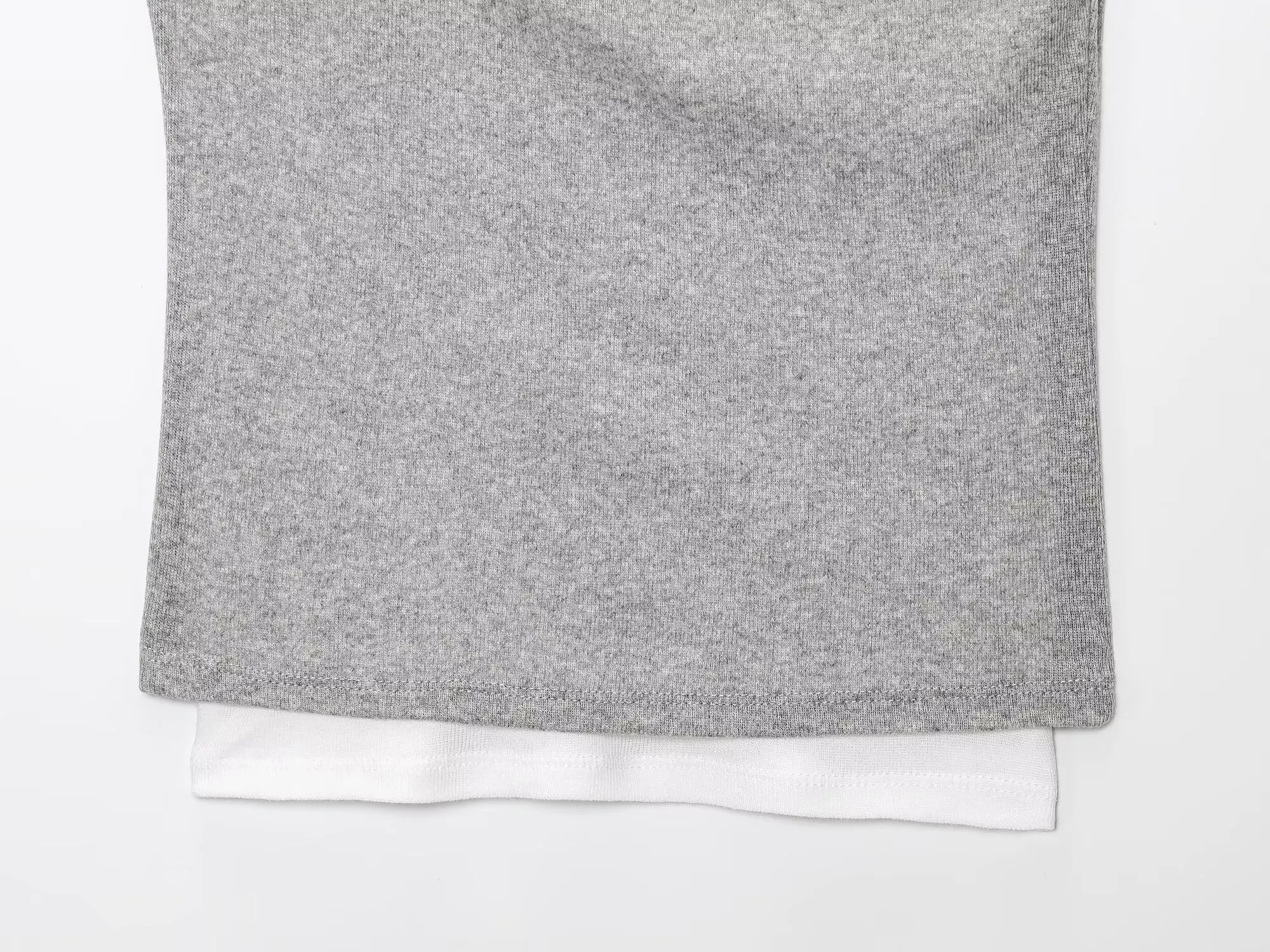 2025, neue Sommer-Damen-Casual-Mode, doppellagiges, asymmetrisches Design, Kontrastfarbe, Rundhalsausschnitt, ärmelloses T-Shirt