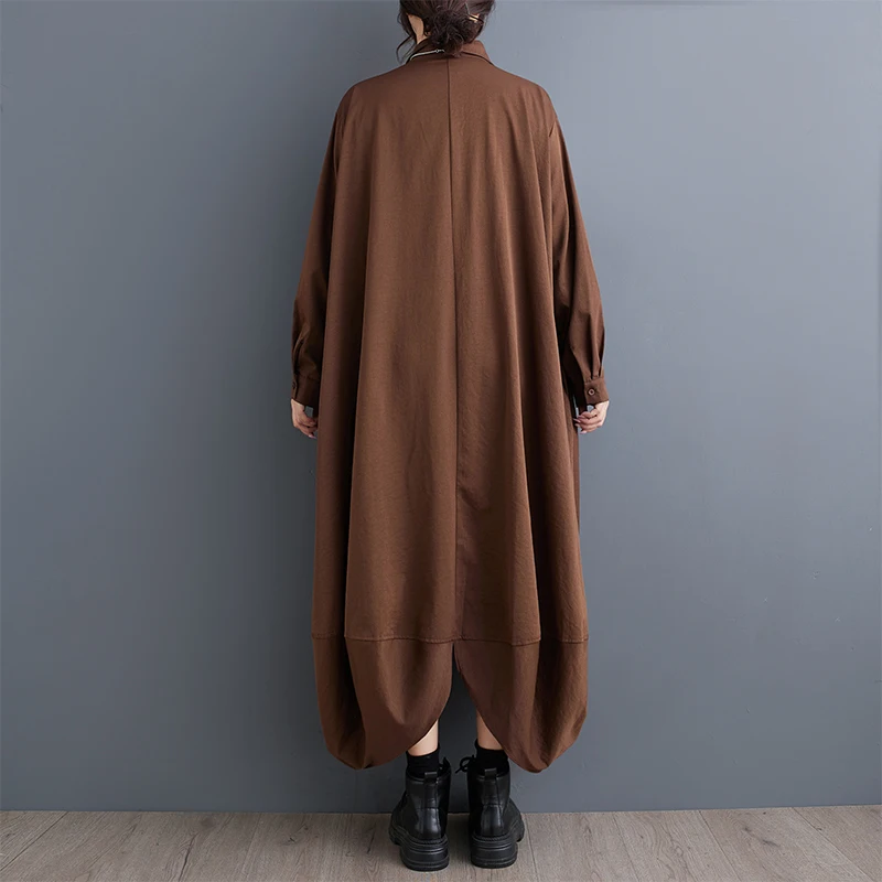 봄 가을 플러스 사이즈 루즈 캐주얼 셔츠 드레스 여성 패션 불규칙한 밑단 A라인 롱 드레스 버튼 디테일 단색