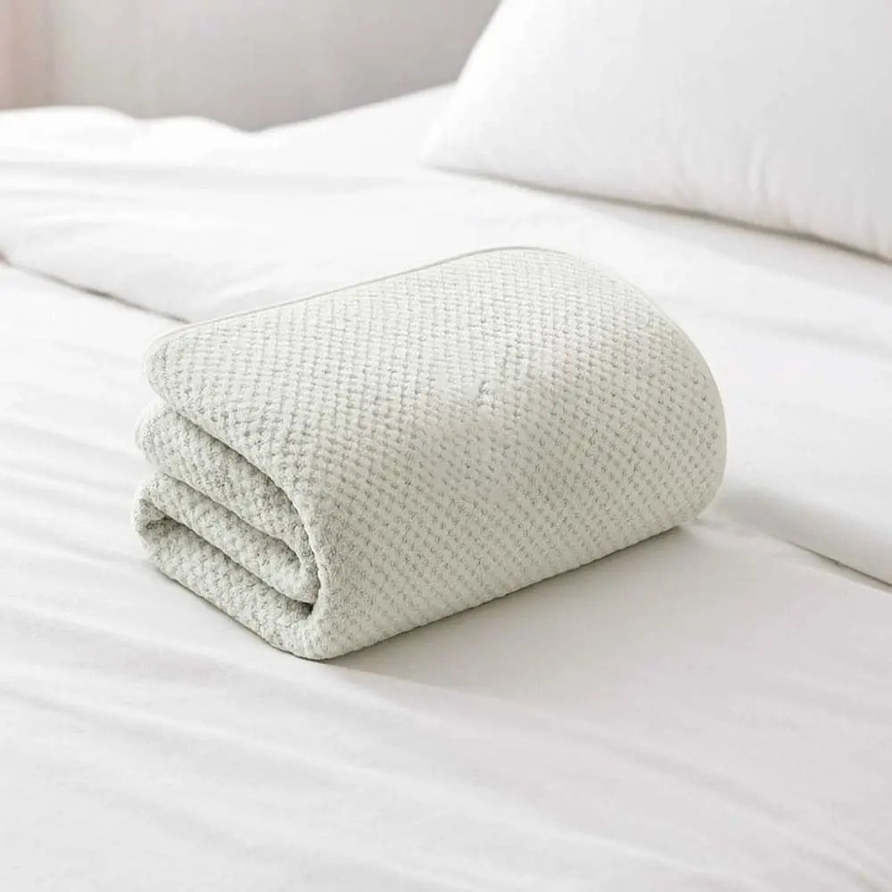 

Hangable Breathable Baby Towel Polyester Fiber Facecloth Solid Color Washrag Quick Water Absorption Fluffy Soft Washcloth Infant