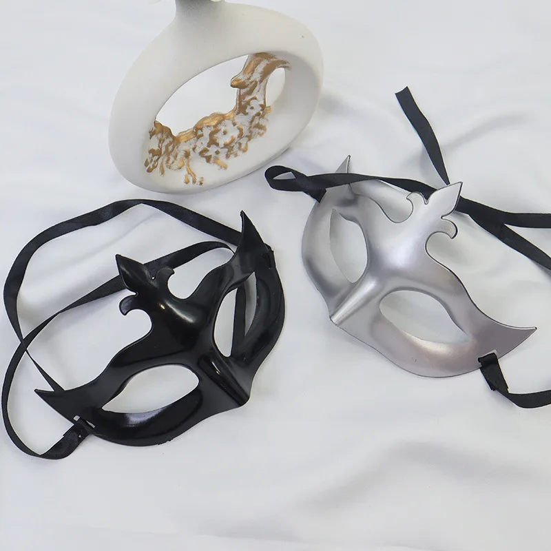 Women Man Sexy Gentleman Masquerade Mask Prom Mask Halloween Party Props Black White Retro Mask Plastic Half Face Cosplay Mask