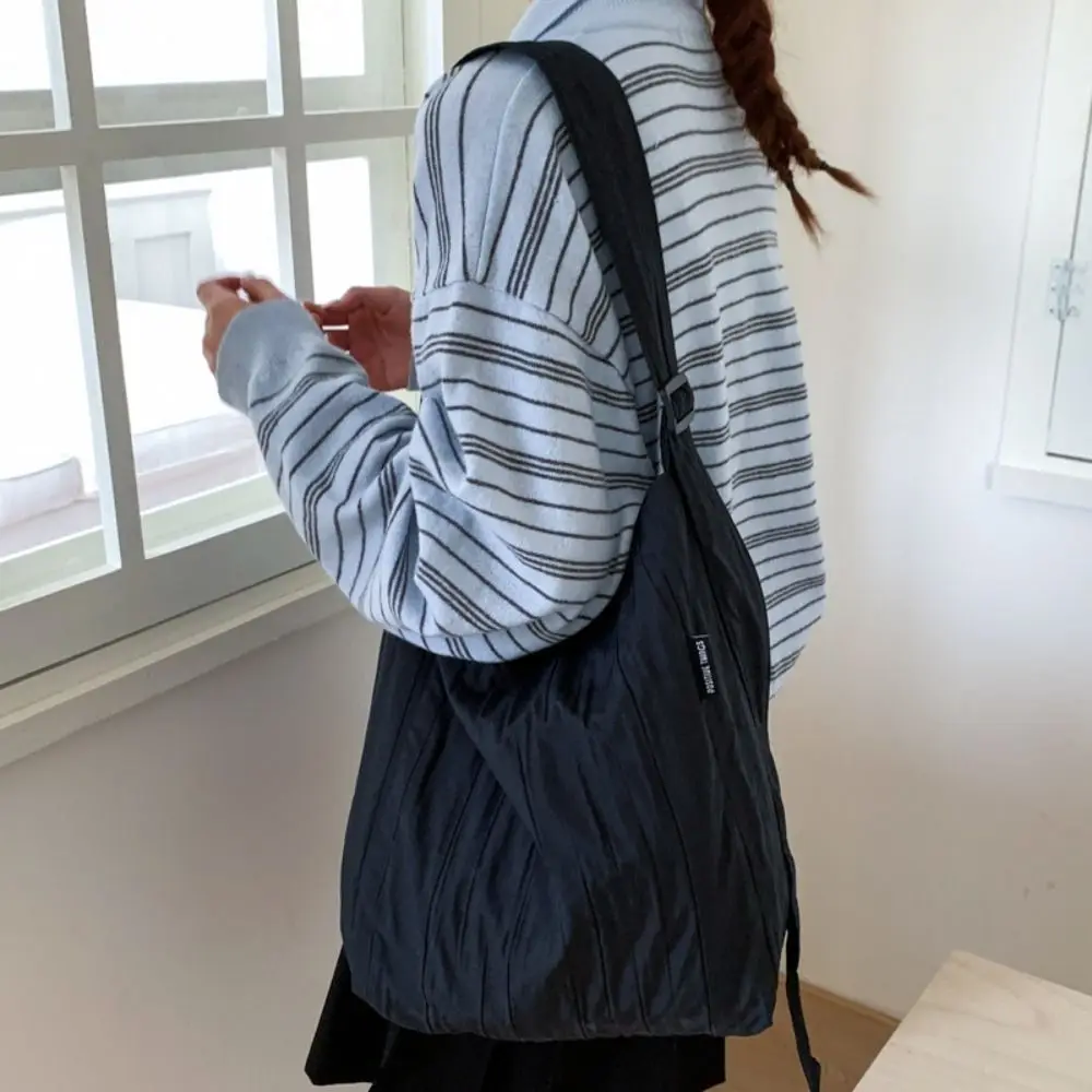 

Простая нейлоновая сумка-тоут с эффектом мятости, большая вместительная универсальная студенческая сумка через плечо, повседневная однотонная женская сумка для девушек