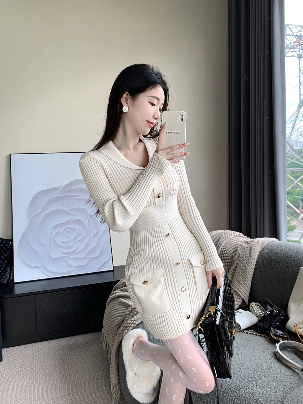 

Вязаное платье Pure Desire Small Fraance с длинными рукавами, облегающее, с высокой талией, А-силуэт, с V-образным вырезом и пуговицами, осеннее