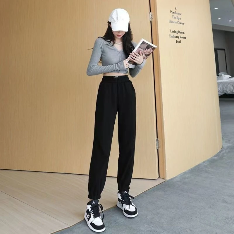 2026 Early Fall Women White Thin Sweatpants High Waist Elastic Cuffed Design Casual Joggers Niche Chic Sport Trousers New
