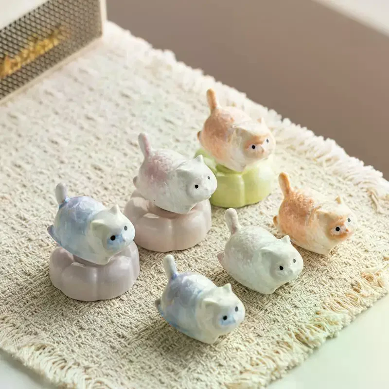 Mini Ceramic Cat Figurines Artisanal Gradient Glaze Lovely Small Statue Ideal Gift for Cat Lovers Home Decor