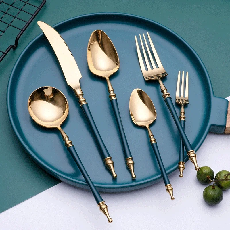 Luxury Western Gold Dinnerware Set Stainless Steel Knife Fork Tea Spoon Tableware Cutlery Set Kitchen Flatware Dishwasher Safe