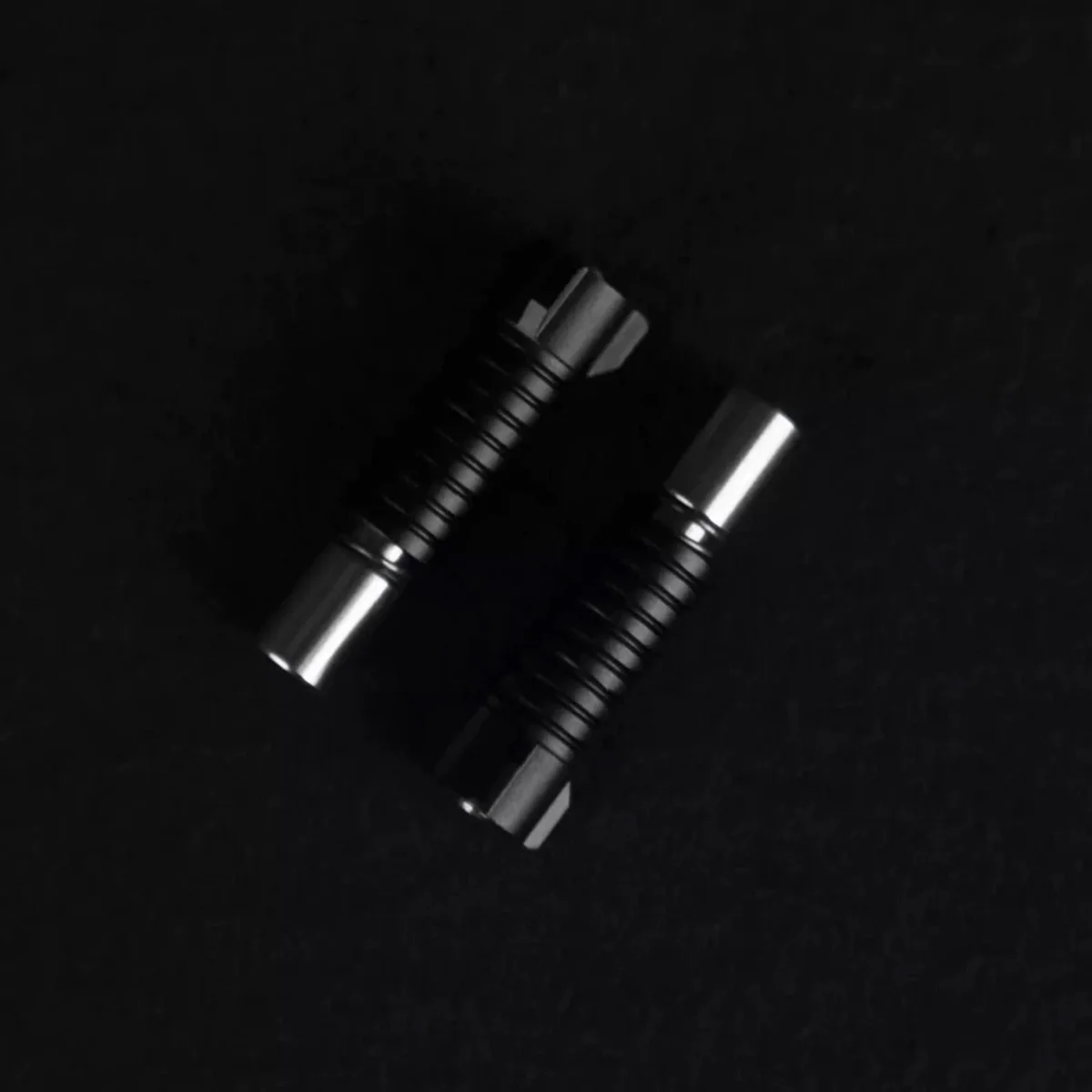 NWE 2X – zestaw śrub Trident o średnicy 3,0/3,5/4,0 mm, przeznaczony do magnetofonów taśmowych typu „reel-to-reel” marek Pioneer/Revox/Telefunken/ABE. — zdjęcie produktu 4
