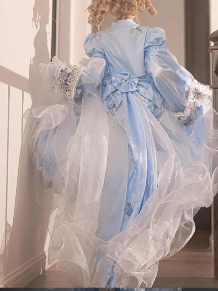 Design a large-sized blue and white porcelain wedding dress for best friend's adult