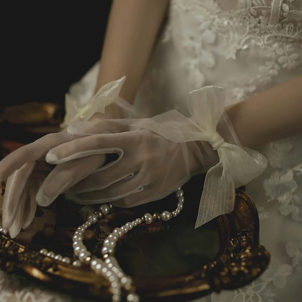 Guantes cortos de boda para mujer, manoplas de tul con lazo, color blanco, elegante y dulce, Verano