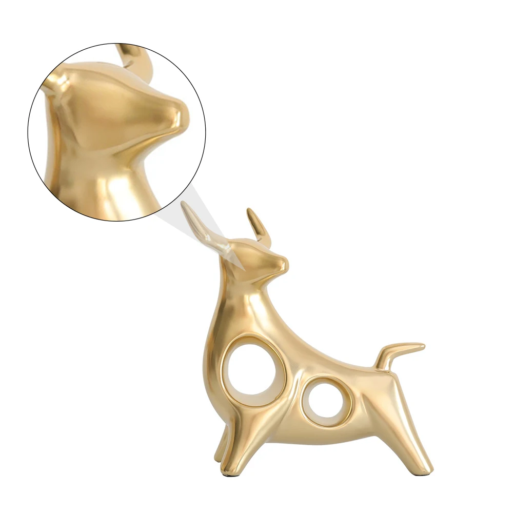

Cow Craft nament Desktop Decor White Pottery Cattle Design Compact Size Fine Workmanship Home Office Restaurant Shop