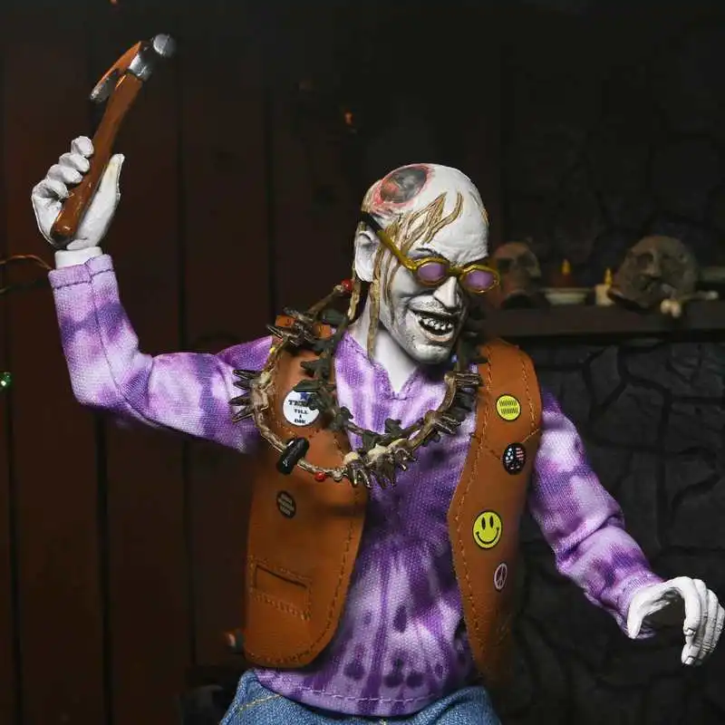 

В наличии: Коллекционная фигурка Leatherface из фильма «Техасская резня бензопилой» от Neca, 8 дюймов, в одежде, с металлической головой, модель для декора и коллекции