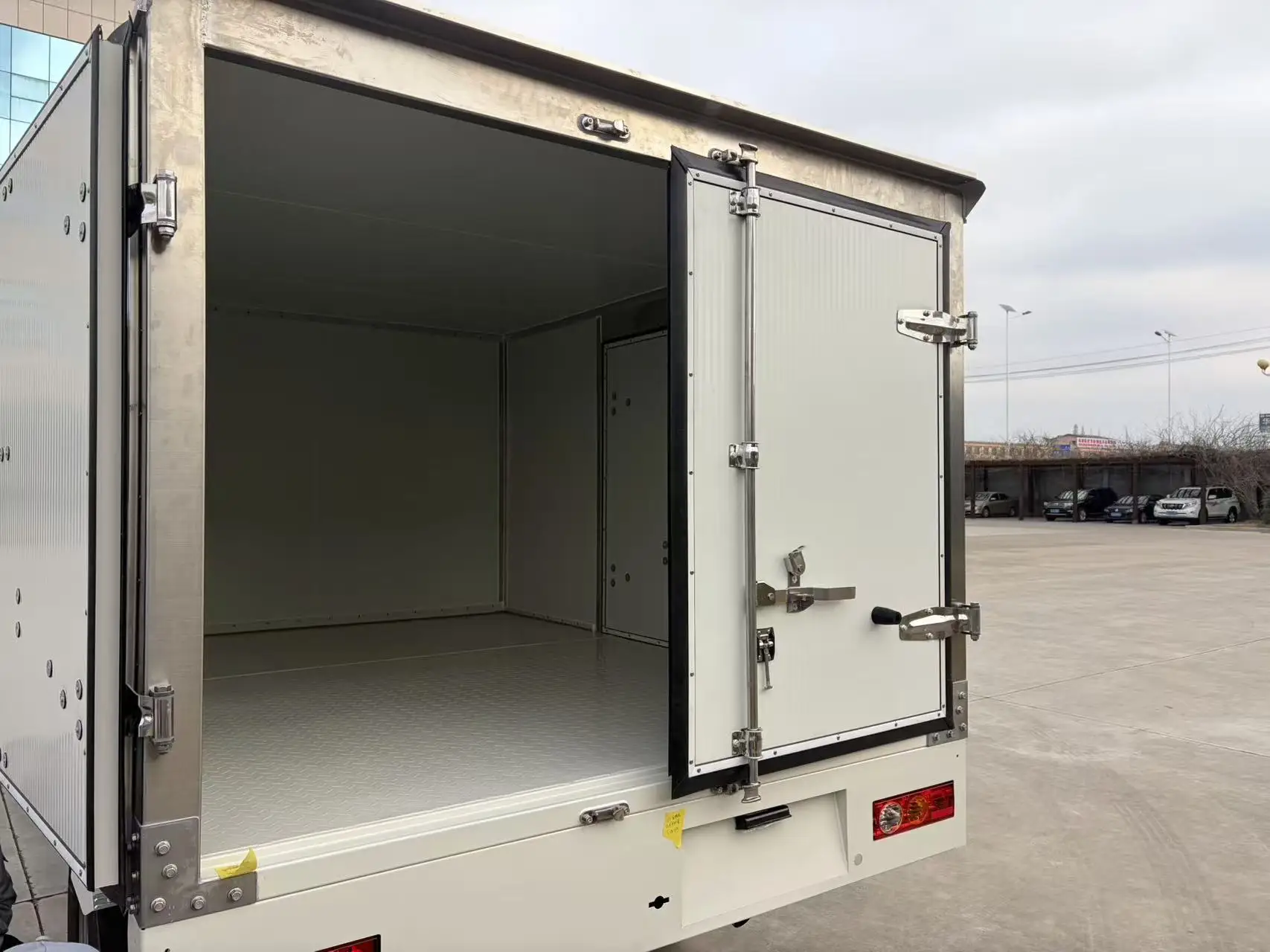 New Hot Sale Dry Truck Body Pickup Dry Van Box Truck Bodies Parts Transport OEM Custom  Pickup Truck Body Manufacturer